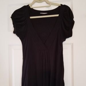 Black, short sleeve top
